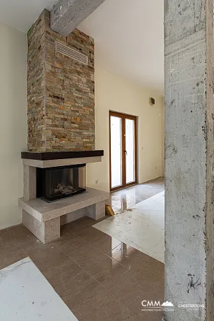 Eine luxuriöse dreistöckige Villa in erster Meereslinie in Kotor